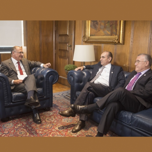 Alckmin se reúne com ministro da Saúde para tratar do uso da fosfoetanolamina